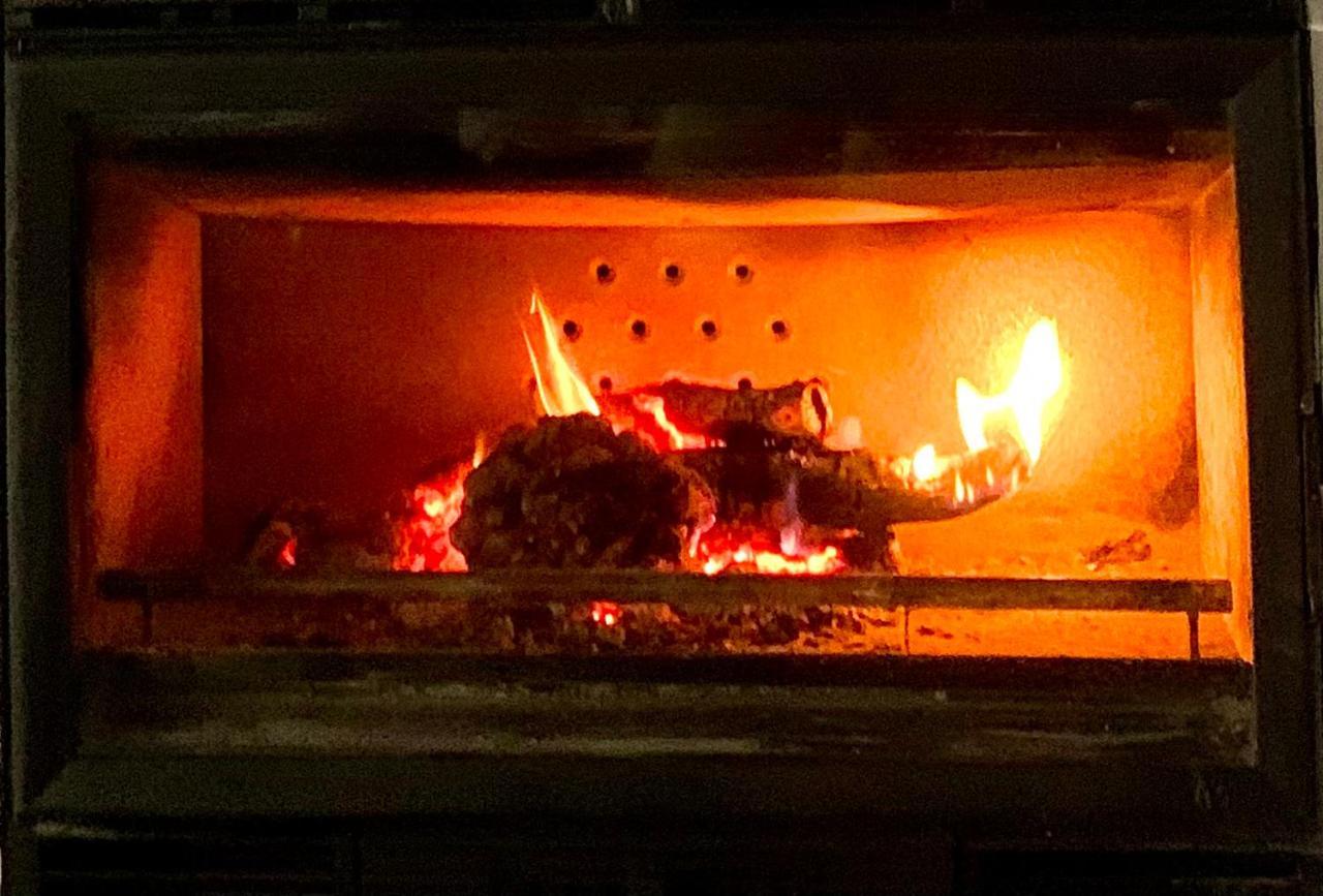 Alojamiento Con Amplio Salon Y Chimenea. Daire Valverde  Dış mekan fotoğraf